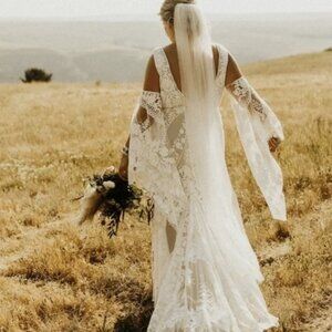 Rue De Seine Bell Sleeves / Ranch Sleeves (Ivory Illusion) for Brides